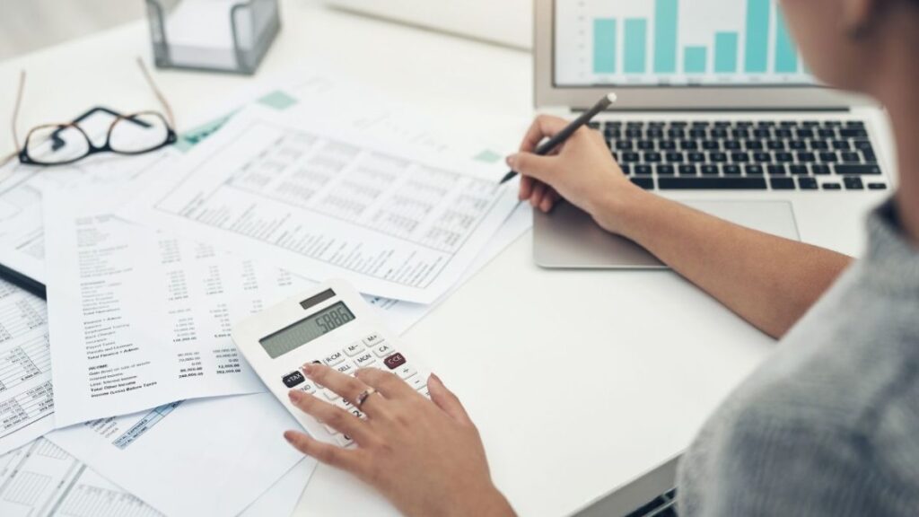 Mastering Multi-Country Payroll: Strategies for Global Business Success